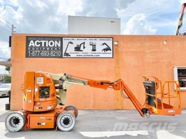 JLG E 300 AJP Otros