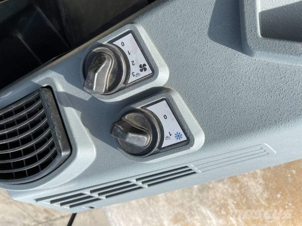 Bomag BW 213 D-5 Rodillos de un solo tambor