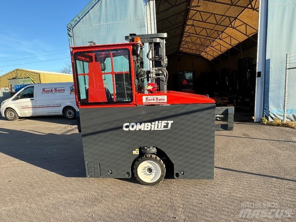 Combilift C3000ET Montacargas de 4 vías