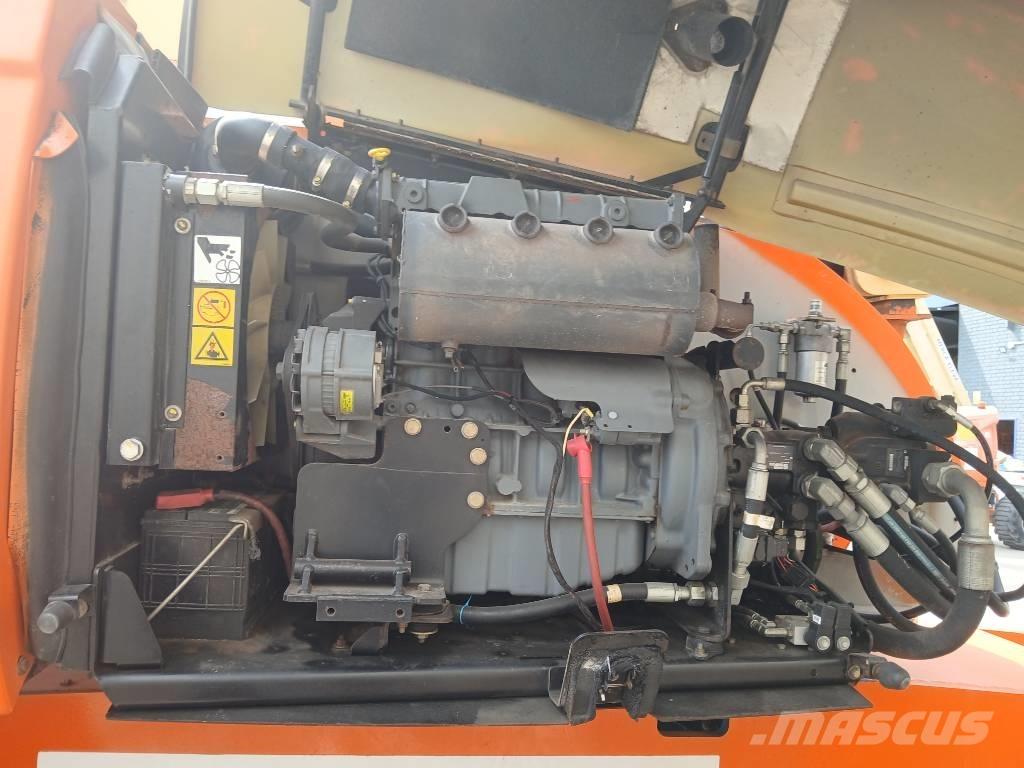 JLG 860 SJ Plataformas con brazo de elevación telescópico