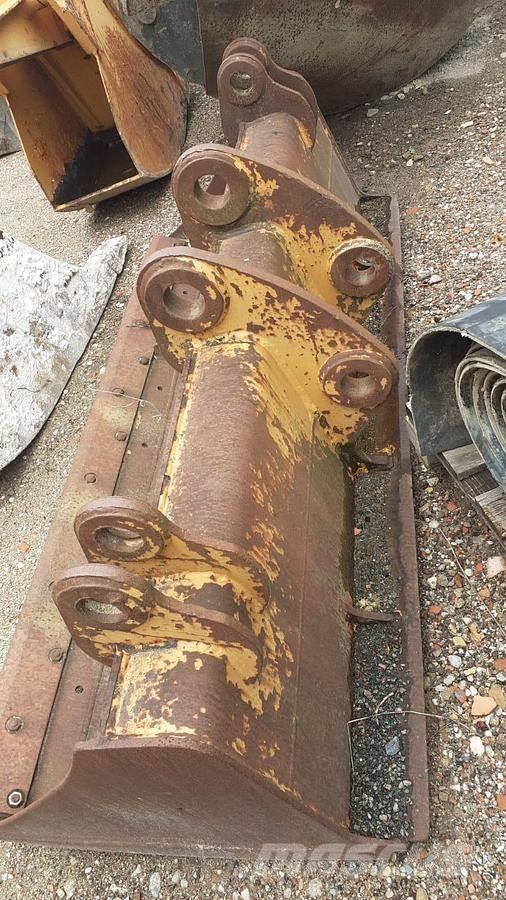 Liebherr R912 Cucharones