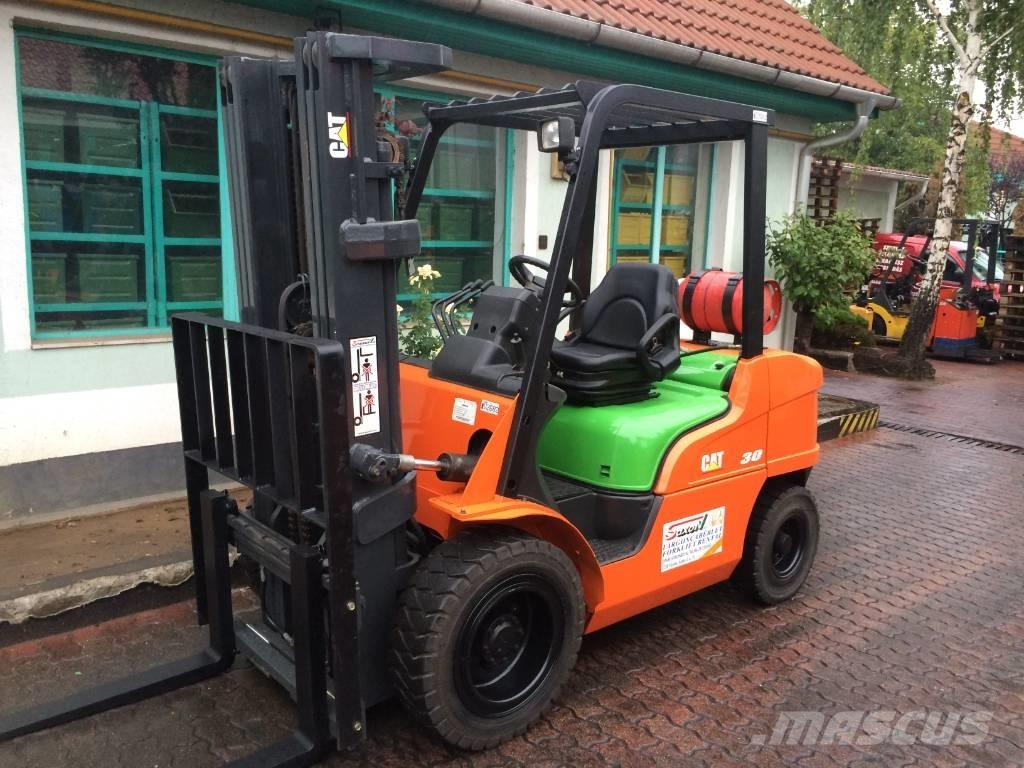 CAT GP 35 N V-2682 Camiones LPG