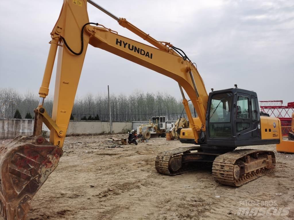 Hyundai R225LC-7 Excavadoras sobre orugas