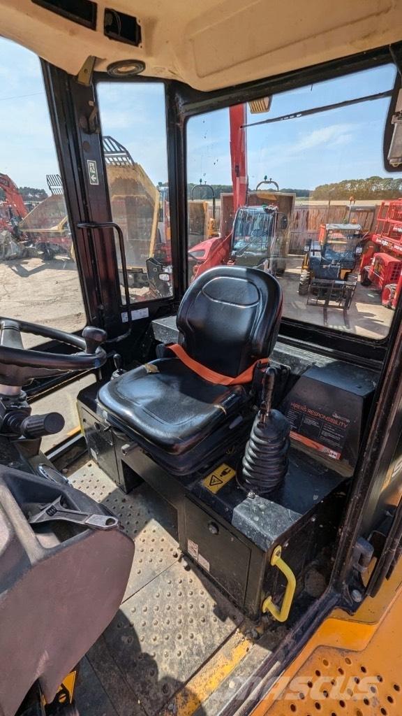 JCB 9TFT Vehículos compactos de volteo