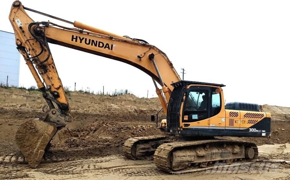 Hyundai NLC 300 Excavadoras sobre orugas