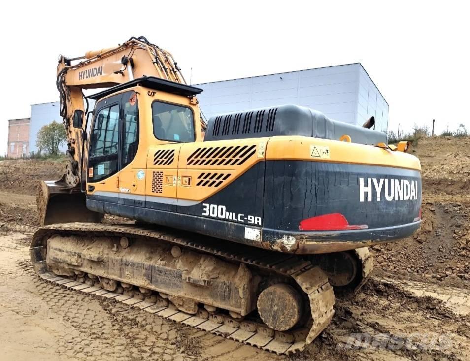 Hyundai NLC 300 Excavadoras sobre orugas