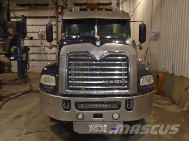Mack CXU 613 Camiones tractor