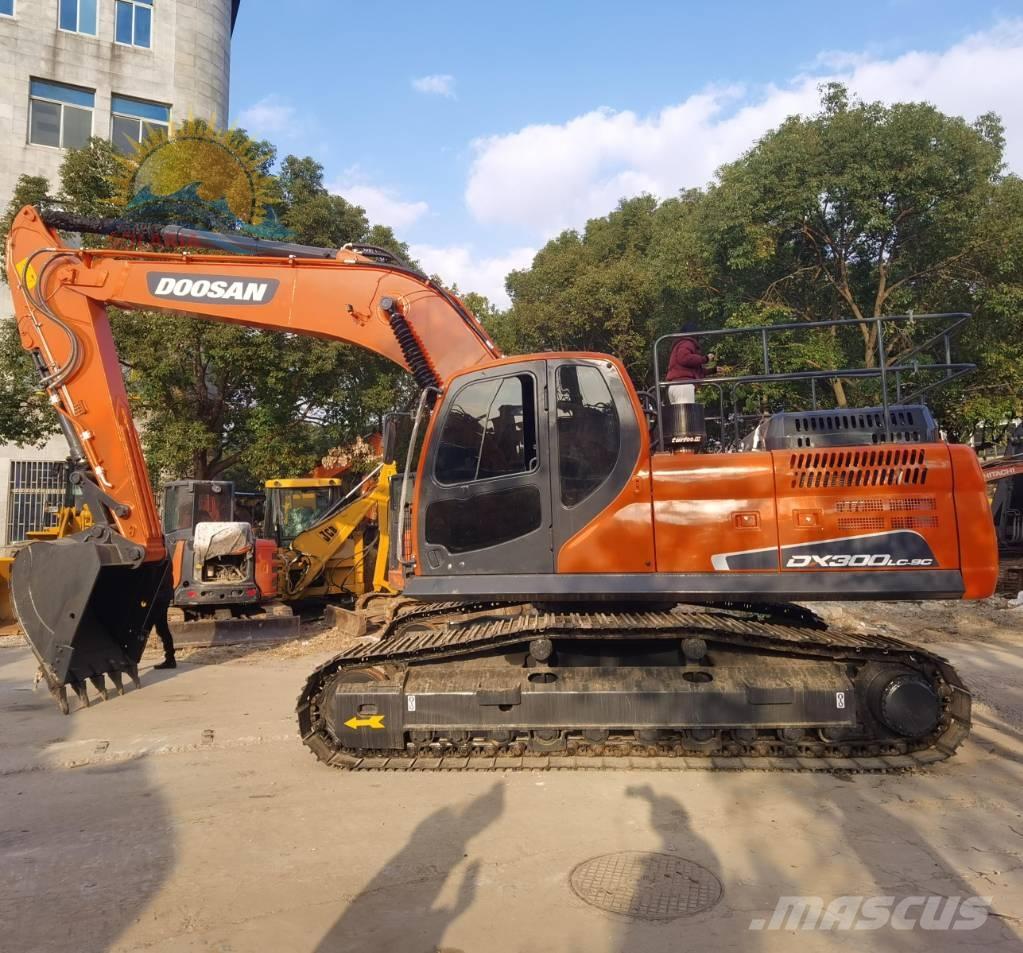 Doosan DX 300 LC Excavadoras sobre orugas