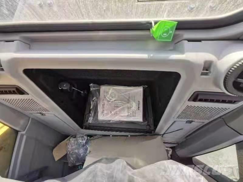 CAT 2022 CAT 336GC Excavadoras de ruedas