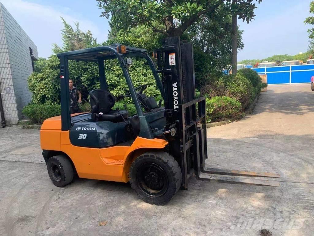 Toyota 30-5 FBL 25 Carretillas telescópicas