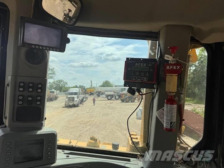 CAT D 8 T WDA Buldozer sobre oruga
