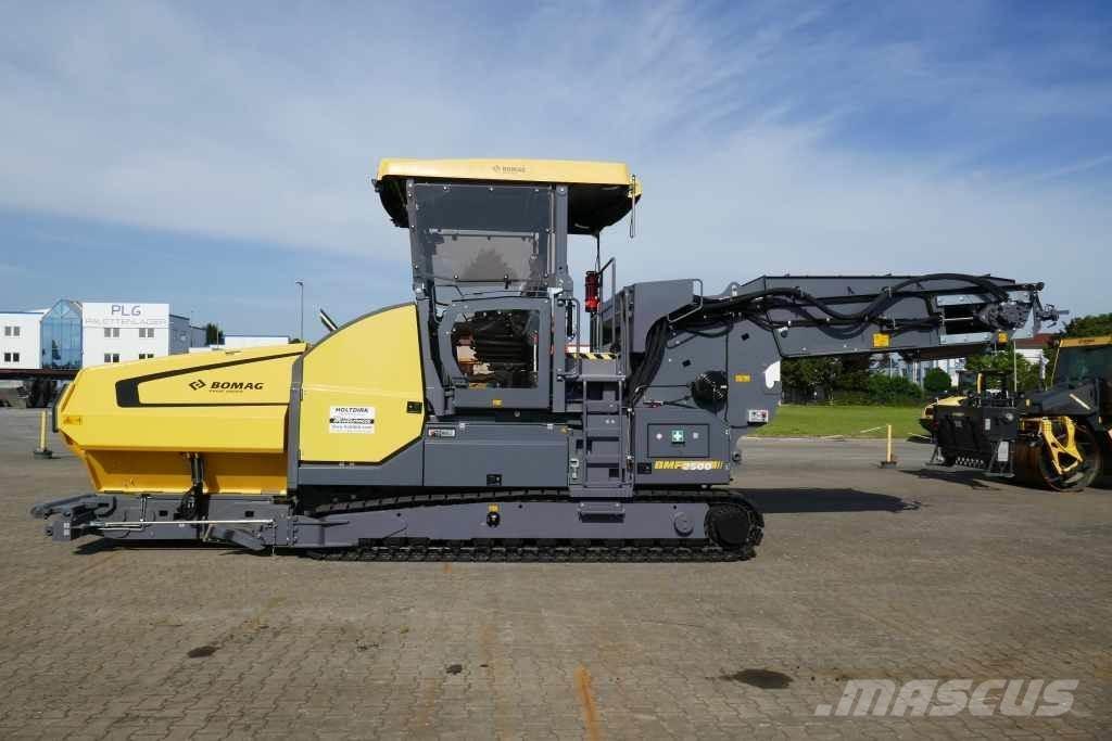 Bomag BMF 2500 M Alimentadoras