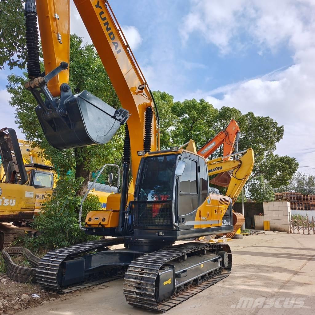 Hyundai 220LC-9S Excavadoras sobre orugas