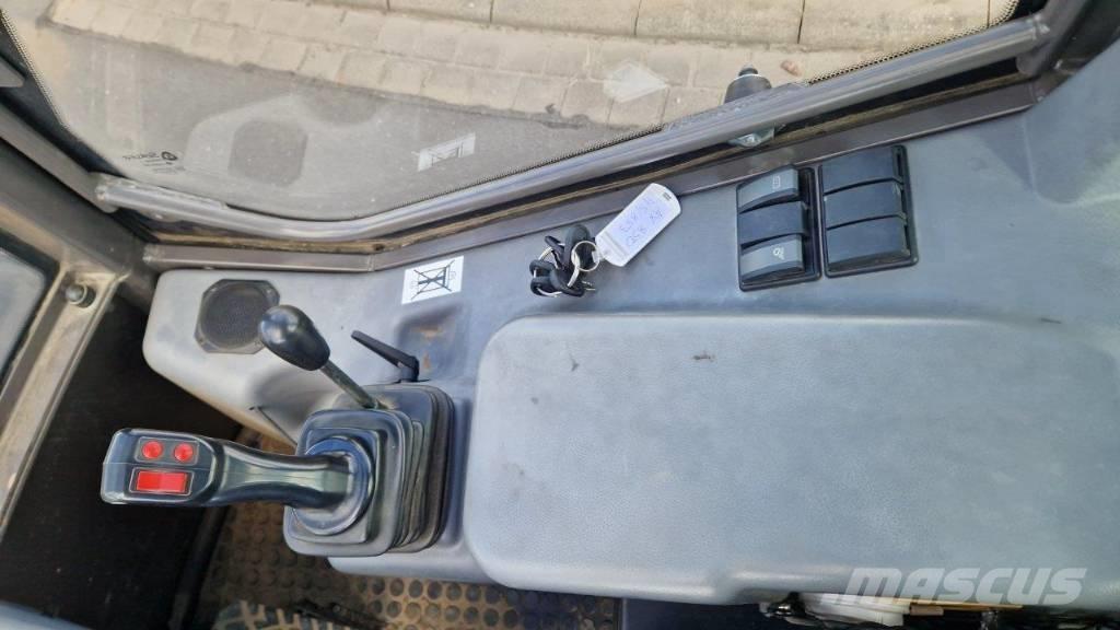 Mecalac AX 850 Cargadoras sobre ruedas