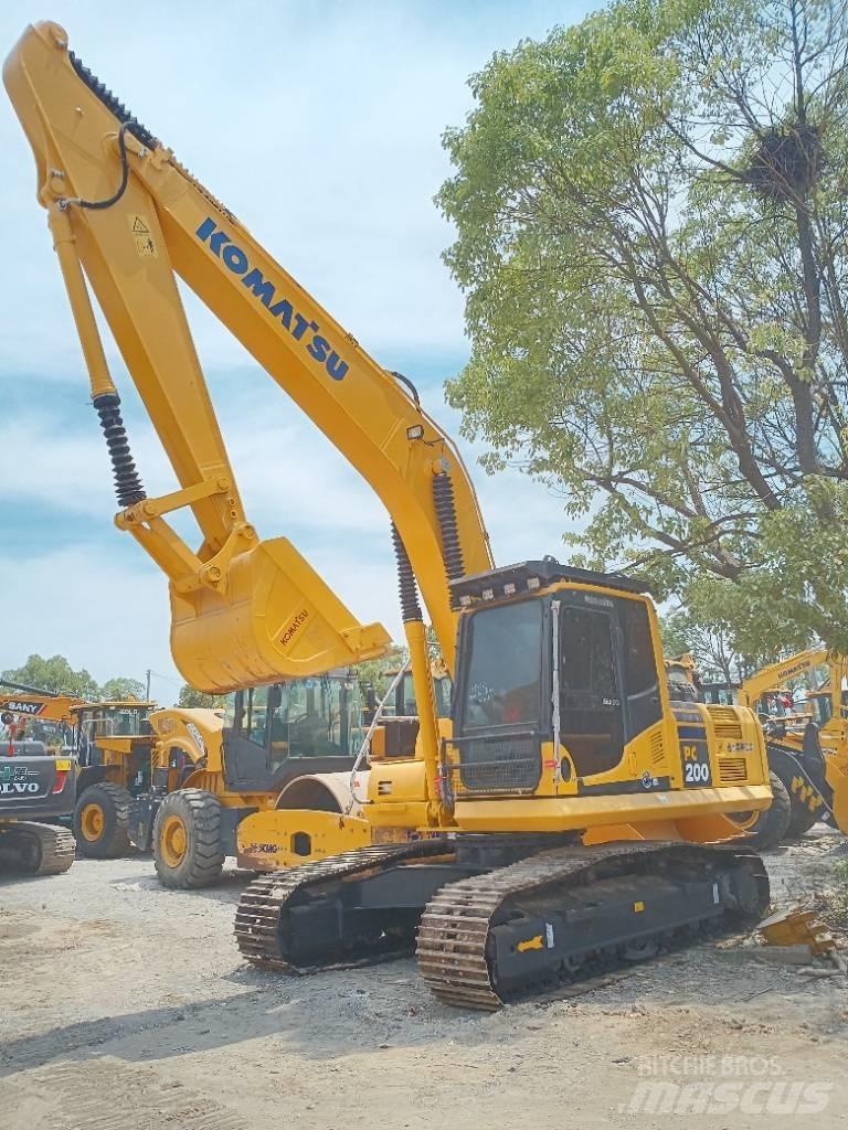 Komatsu PC 200 Excavadoras sobre orugas