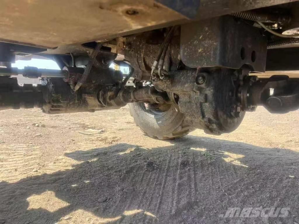 Doosan DX60W Excavadoras de ruedas