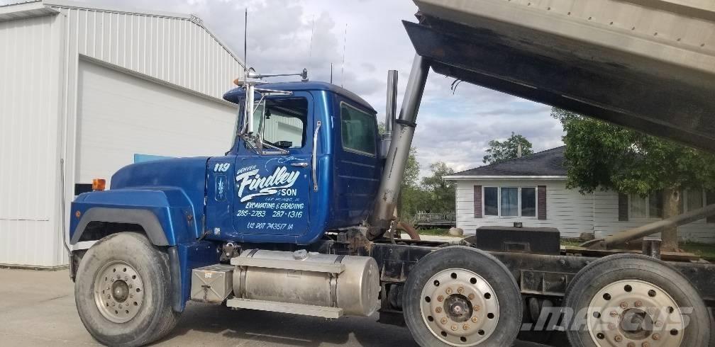 Mack RD 688 S Bañeras basculantes usadas