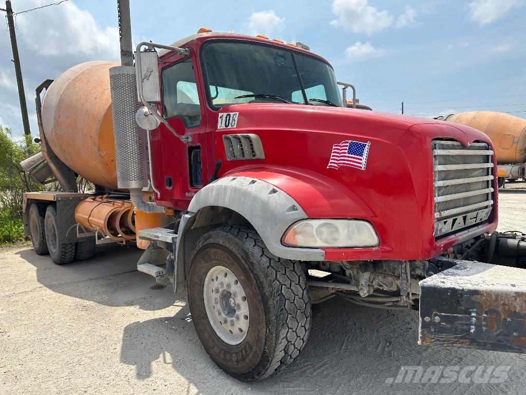 Mack Granite GU 813 Otros camiones