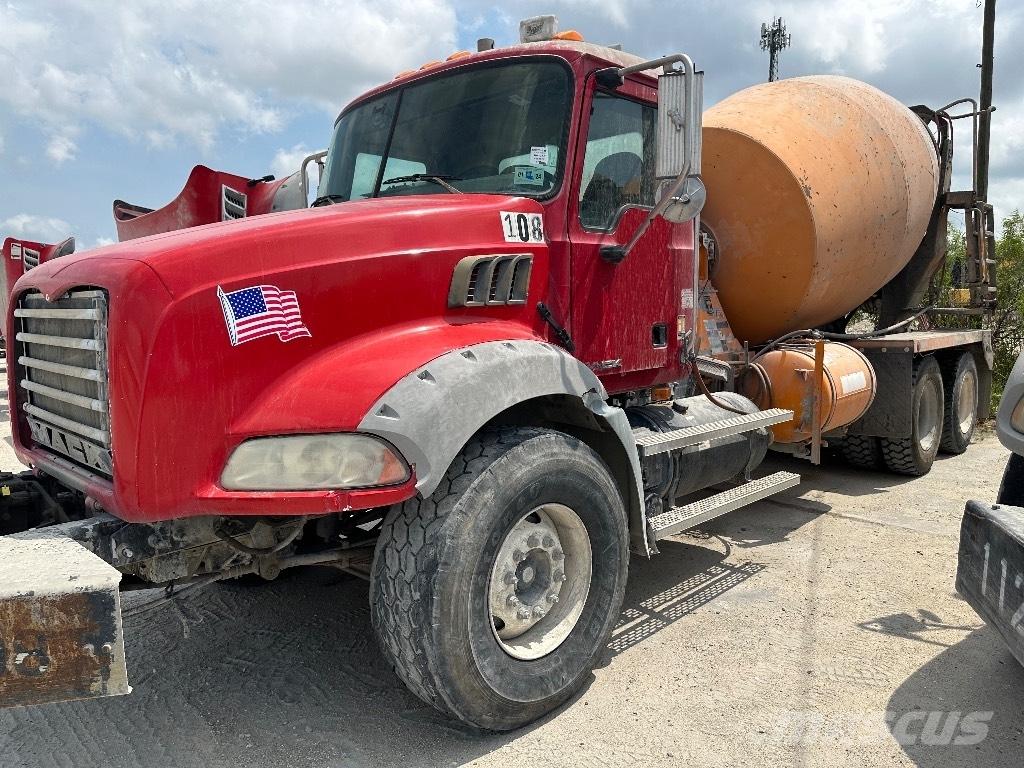 Mack Granite GU 813 Otros camiones