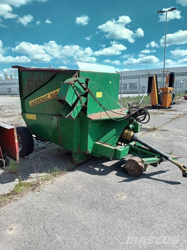 Agronic 160 SLT Desmenuzadoras, cortadoras y desenrolladoras de pacas