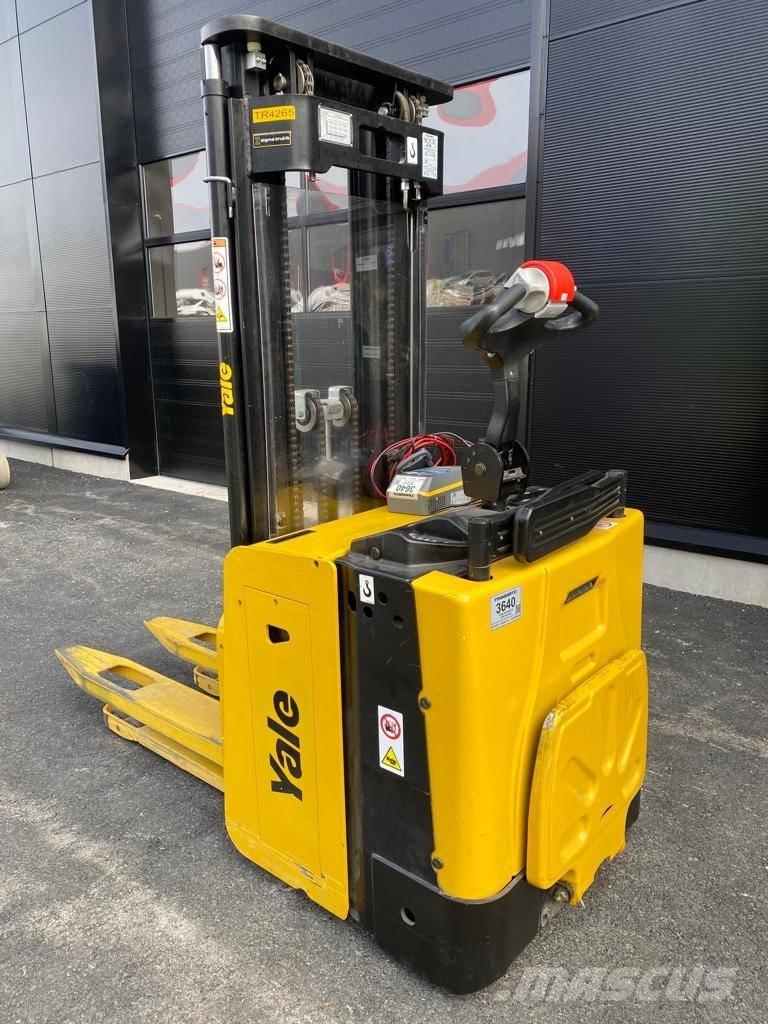 Yale MS15X Apiladoras eléctricos