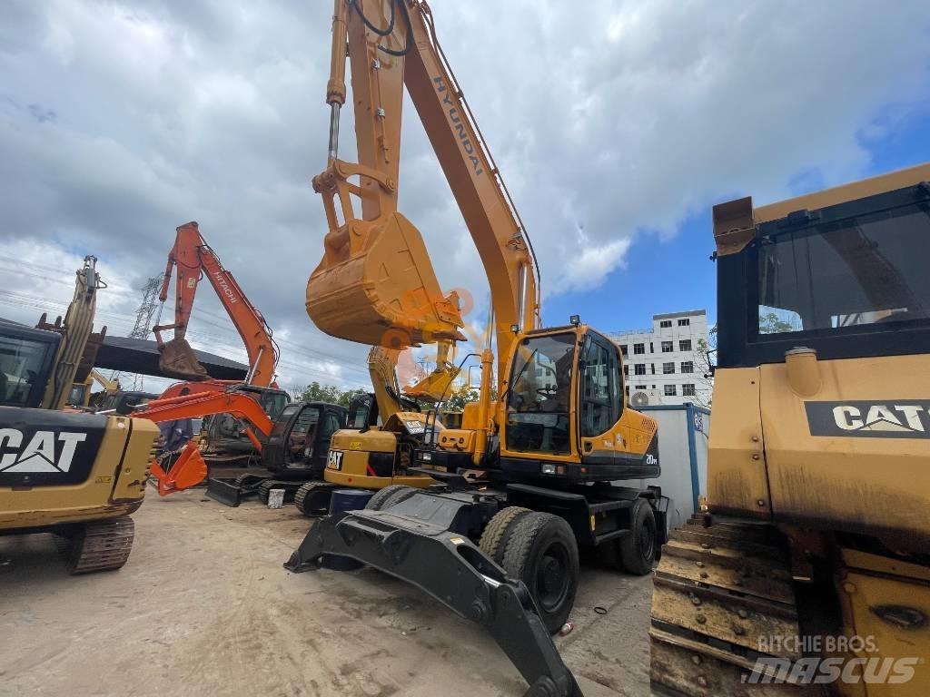 Hyundai 210W-9 Excavadoras de ruedas