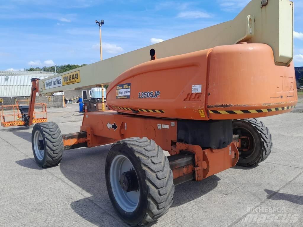 JLG 1350 SJP Plataformas con brazo de elevación telescópico