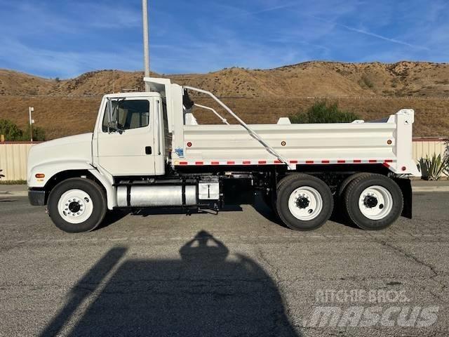 Freightliner FL 112 Bañeras basculantes usadas