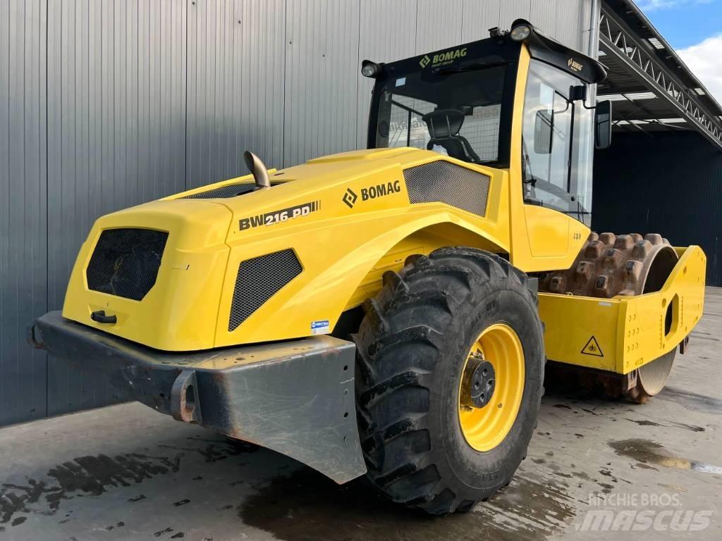 Bomag BW216PD-5 Rodillos de doble tambor