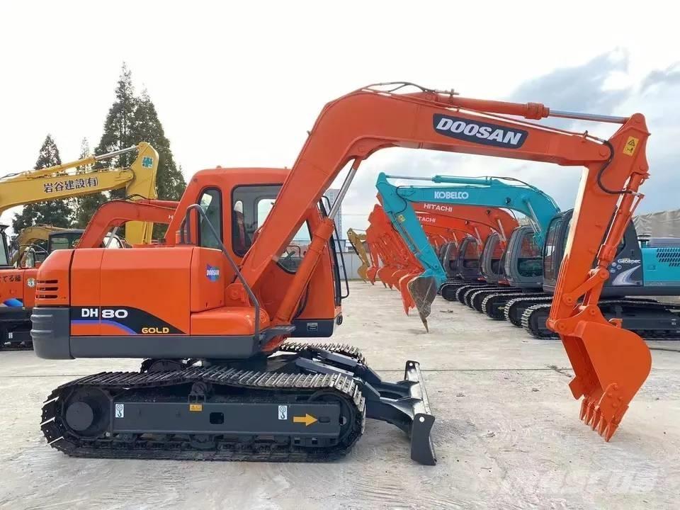 Doosan DH80 Excavadoras 7t - 12t