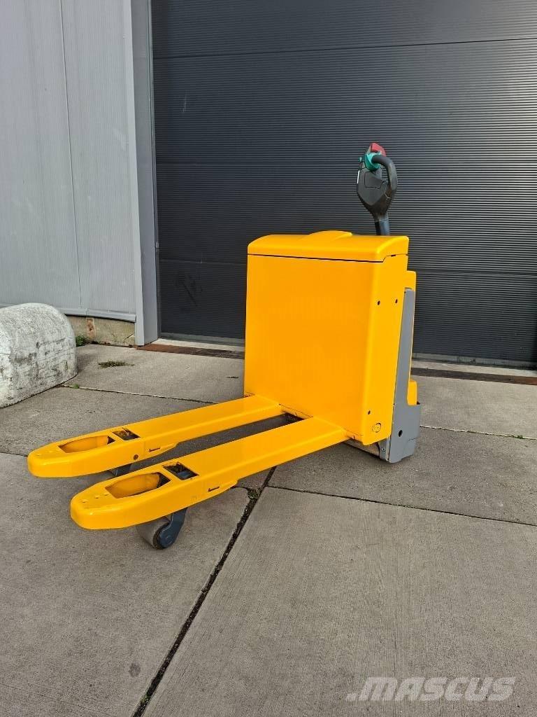 Jungheinrich EJE 116 Montacargas de baja elevación