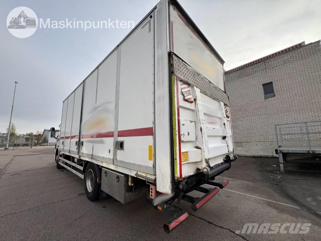 Scania P 320 Camiones con caja de remolque