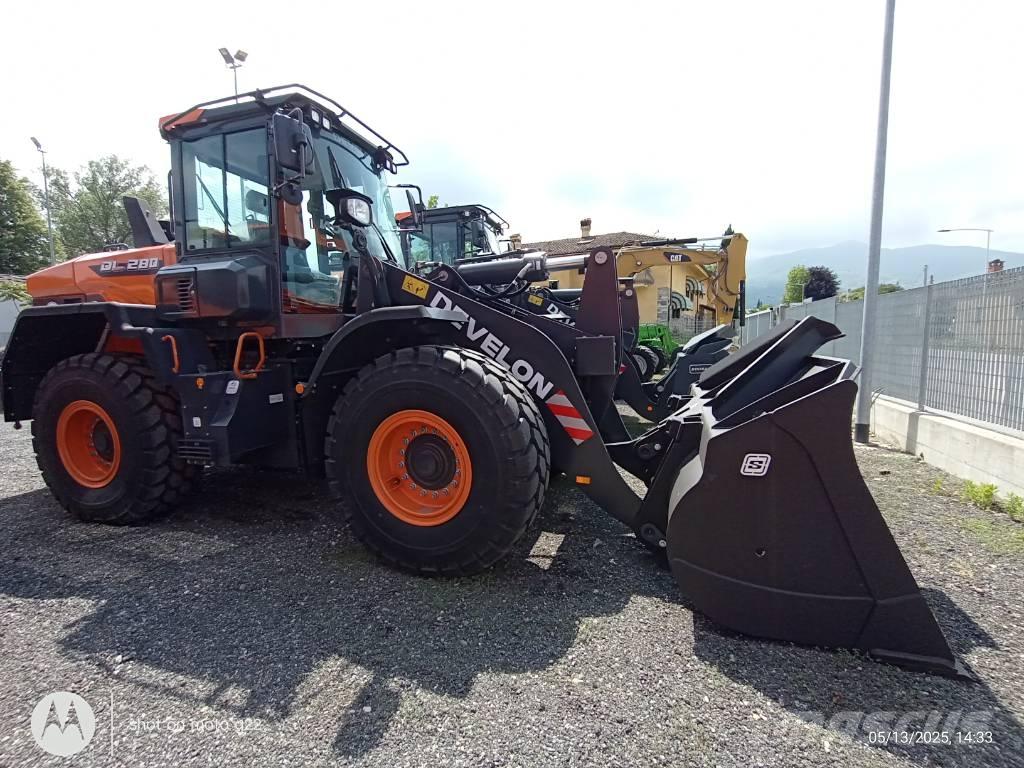 Develon DL 280-7 Cargadoras sobre ruedas