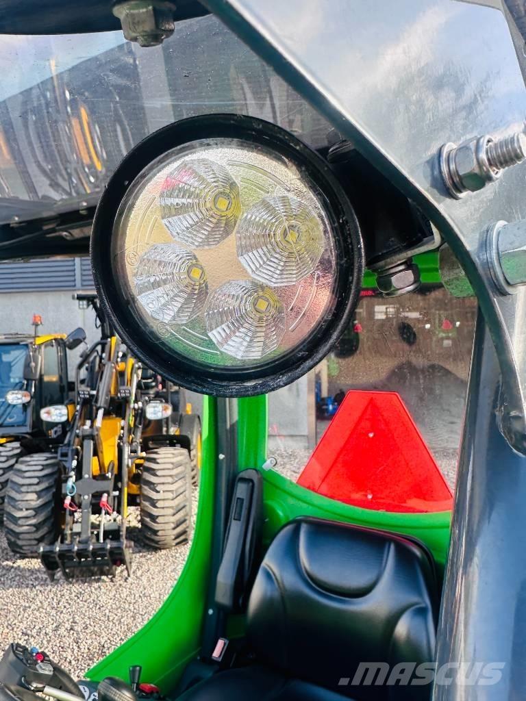 Avant 735 Cargadoras multifunción