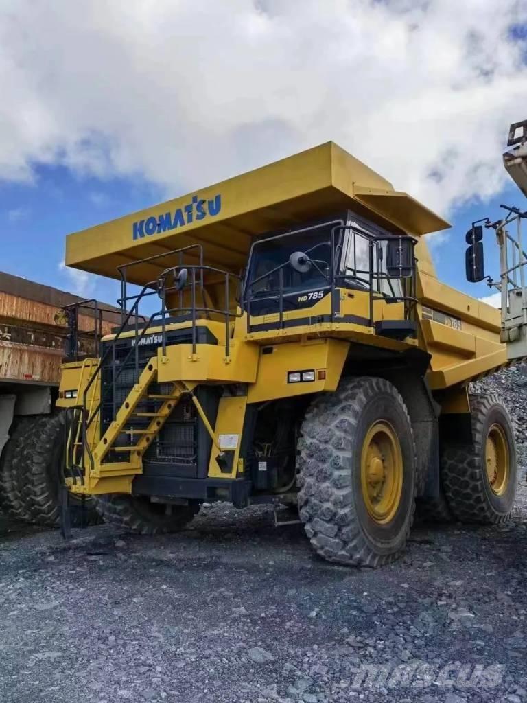 Komatsu HD 785-7 Camiones de volteo rigidos