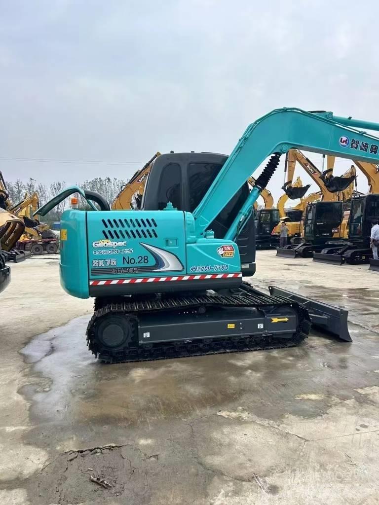 Kobelco SK 75 Excavadoras 7t - 12t