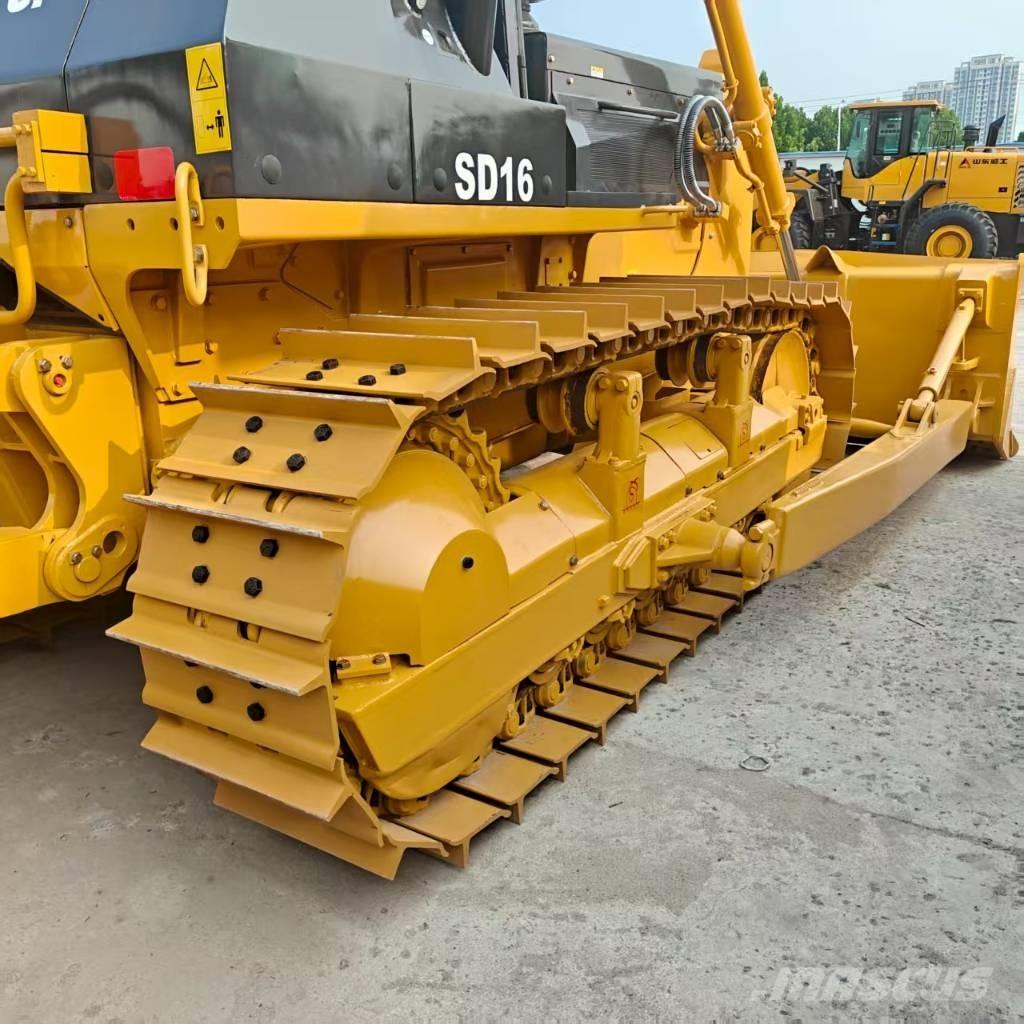 Shantui SD 16 L Niveladoras