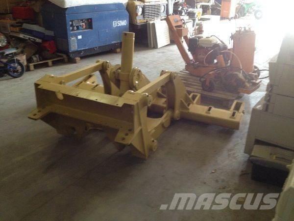 CAT 140H/160H Ripper Otros