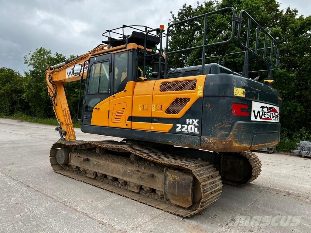 Hyundai HX 220 L Excavadoras sobre orugas