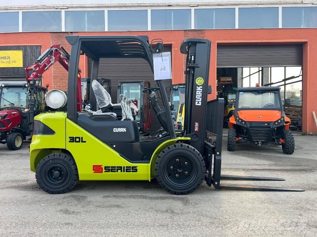 Clark S 30 L Camiones LPG