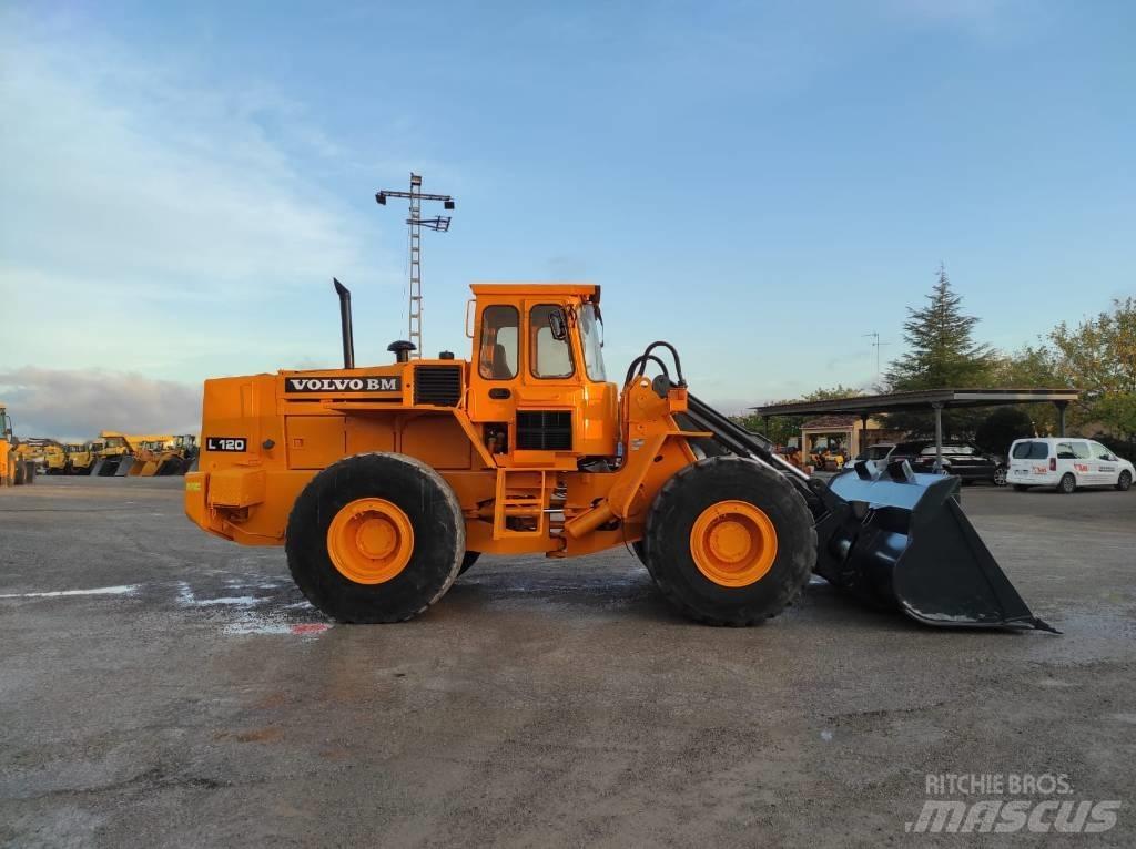 Volvo BM L120 Cargadoras sobre ruedas