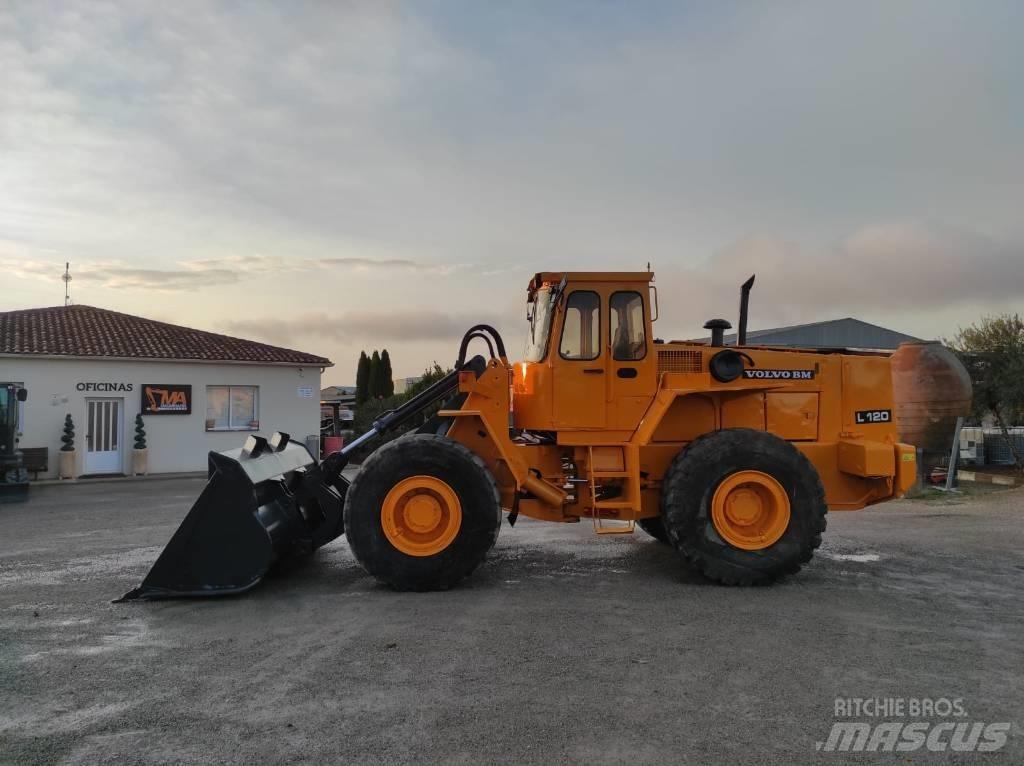 Volvo BM L120 Cargadoras sobre ruedas