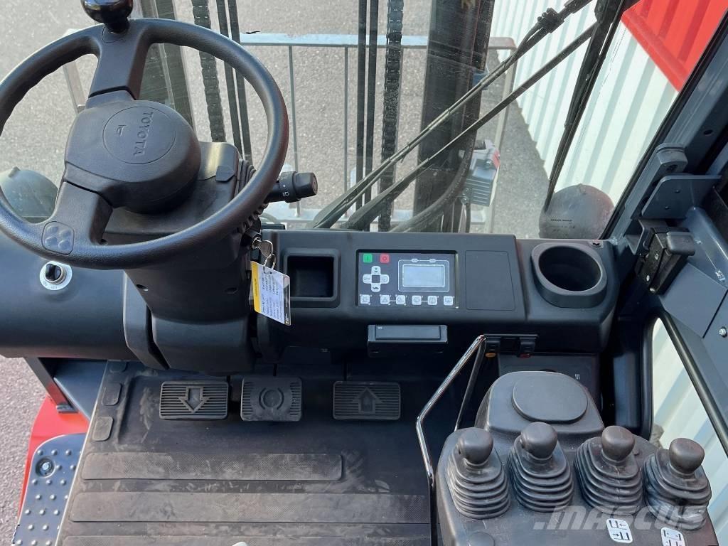 Toyota 8 FBMKT 30 Carretillas de horquilla eléctrica