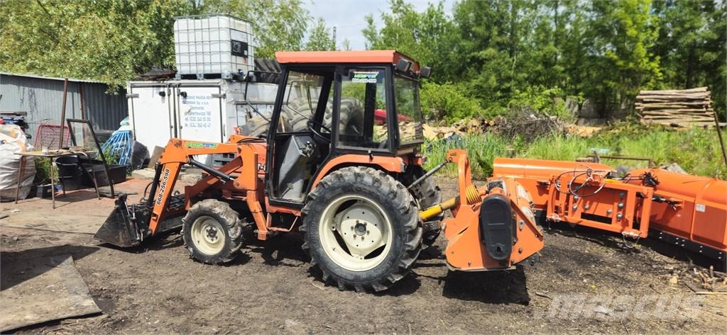 Kubota GT26 Tractores compactos