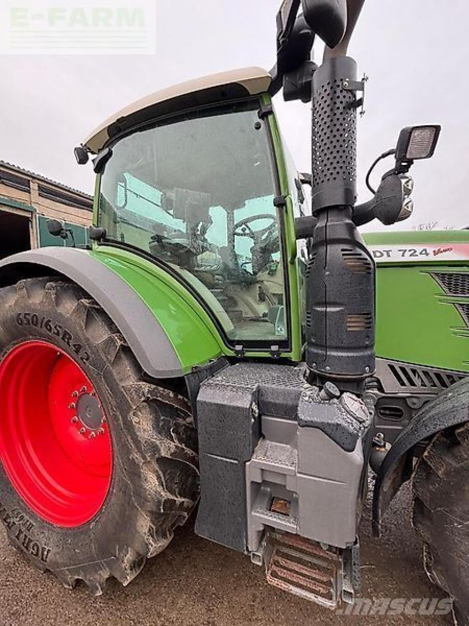 Fendt 724 vario Tractores