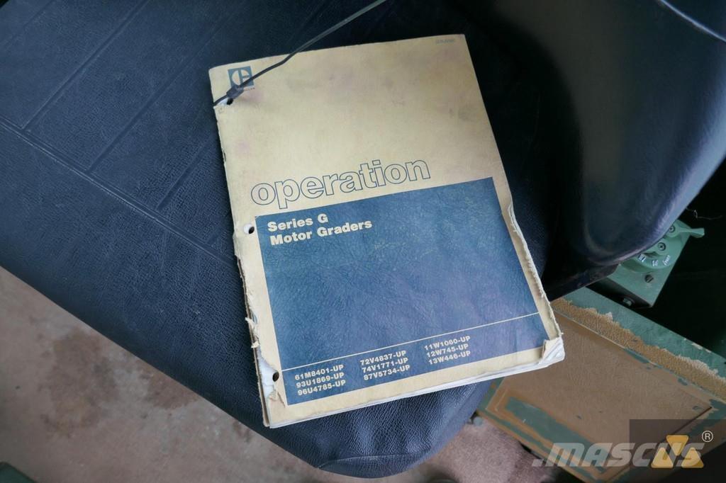 CAT 130G Ex-army Niveladoras