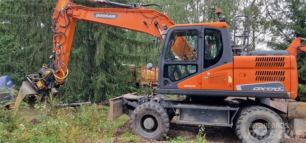 Doosan DX170W Excavadoras de ruedas