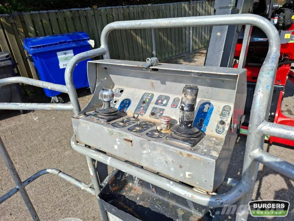 Manitou MAN'GO 12 Plataformas con brazo de elevación manual