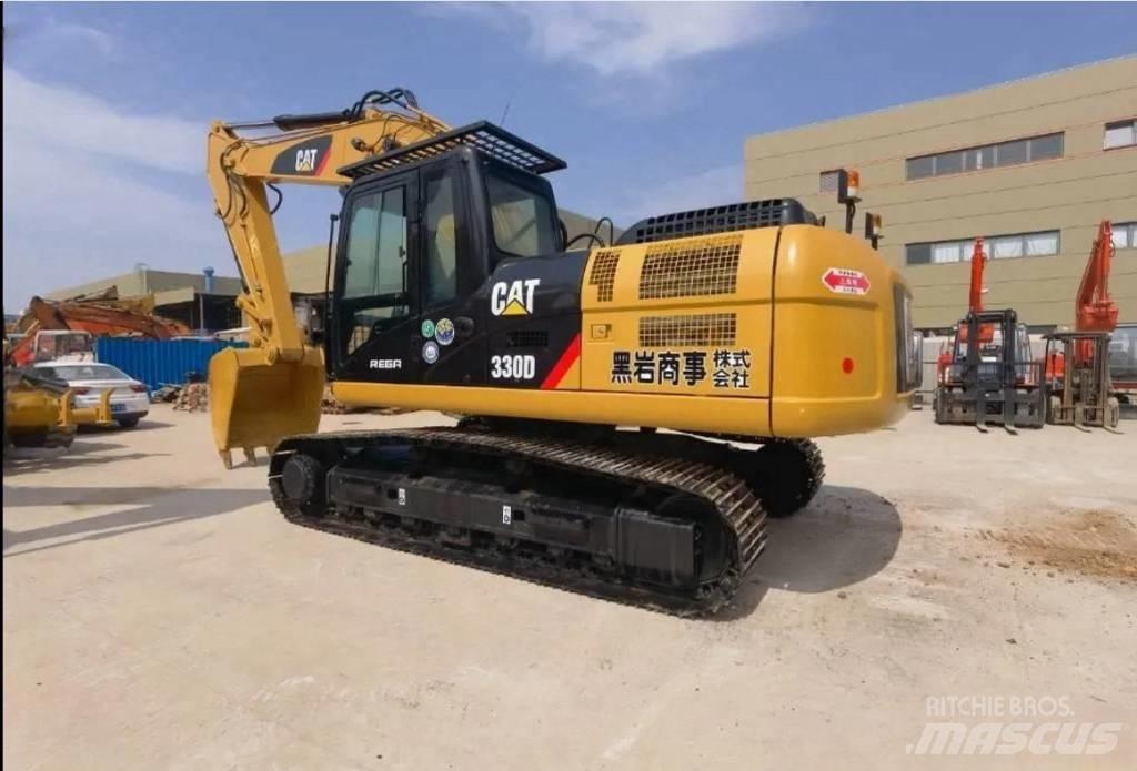 Komatsu d65ex-16 Buldozer sobre oruga