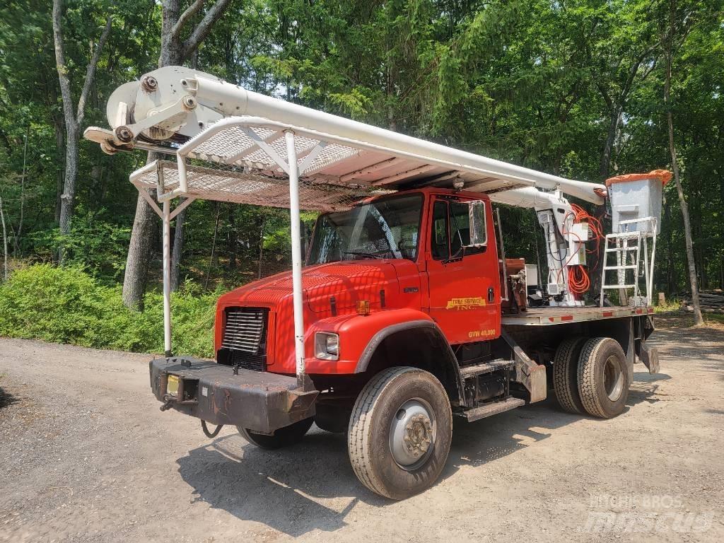 Freightliner FL80 Plataformas con brazo de elevación telescópico